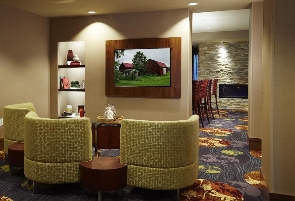 Courtyard By Marriott Ithaca Airport/University Экстерьер фото