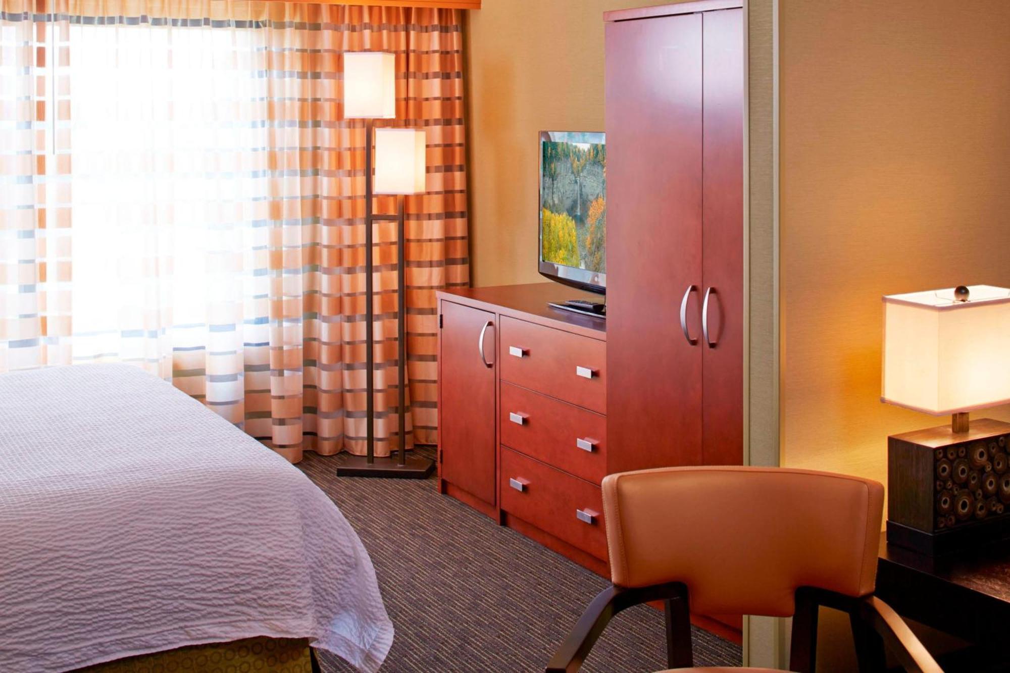 Courtyard By Marriott Ithaca Airport/University Экстерьер фото