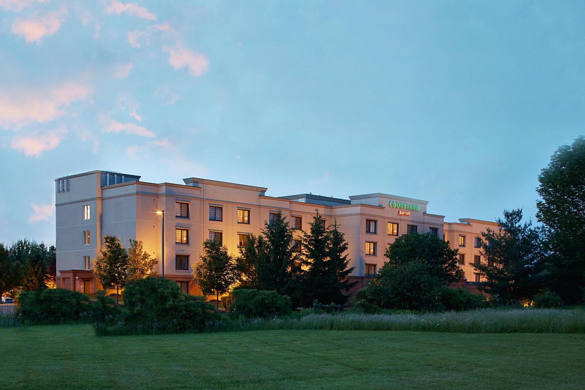 Courtyard By Marriott Ithaca Airport/University Экстерьер фото