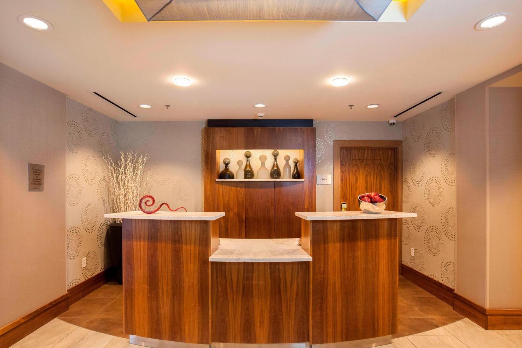 Courtyard By Marriott Ithaca Airport/University Экстерьер фото