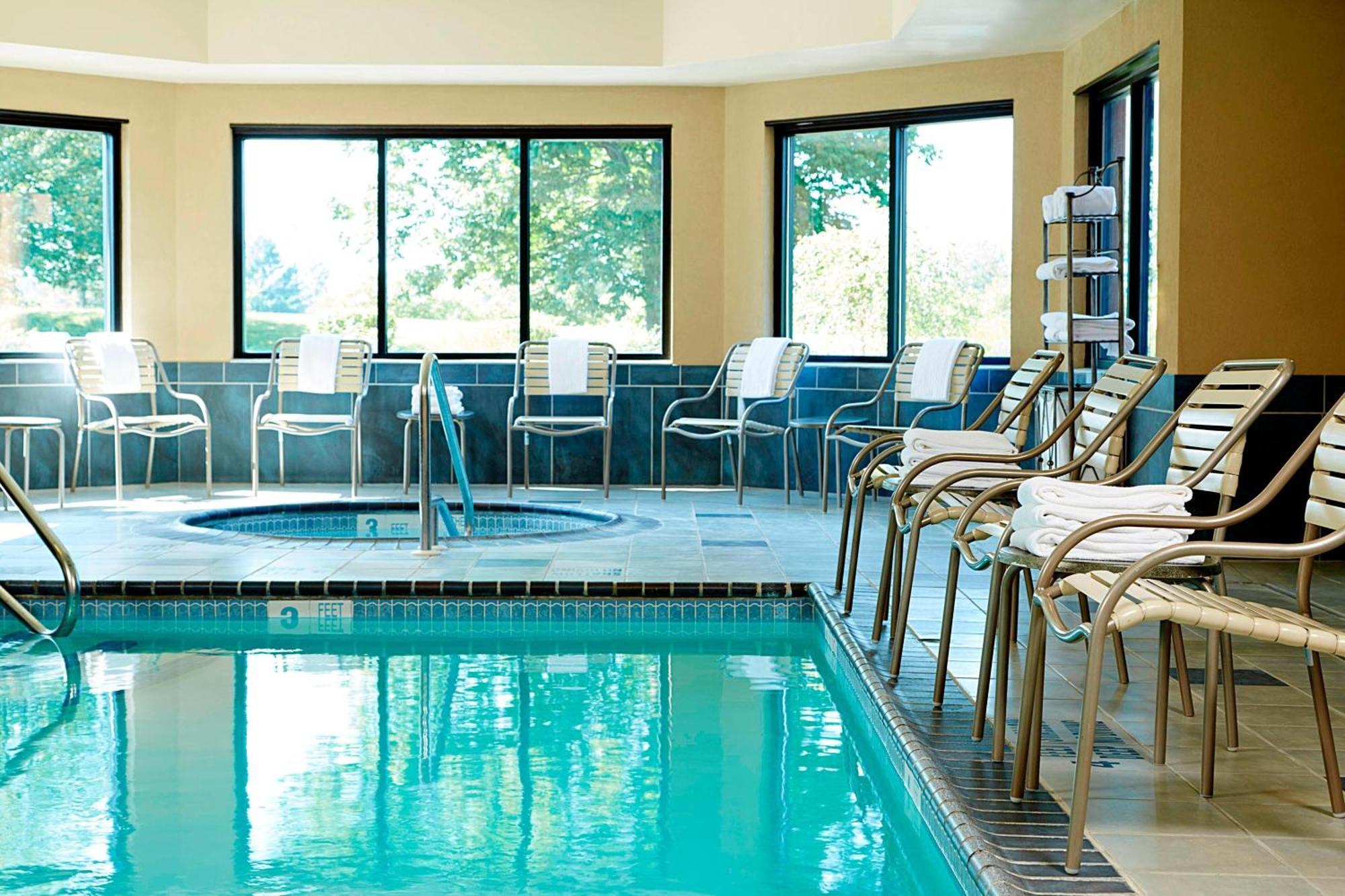 Courtyard By Marriott Ithaca Airport/University Экстерьер фото