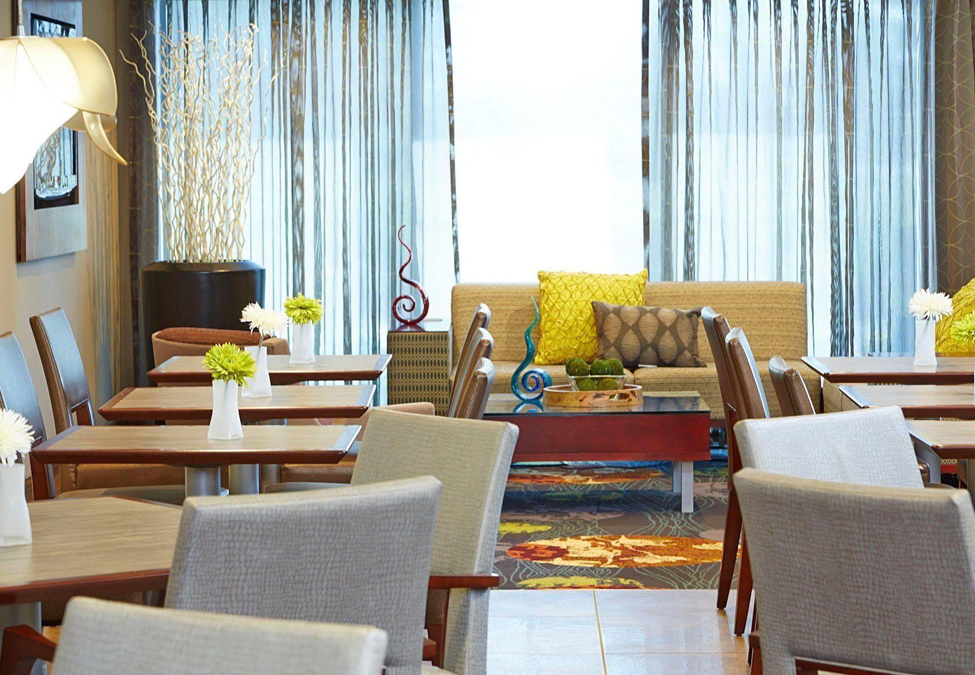 Courtyard By Marriott Ithaca Airport/University Экстерьер фото
