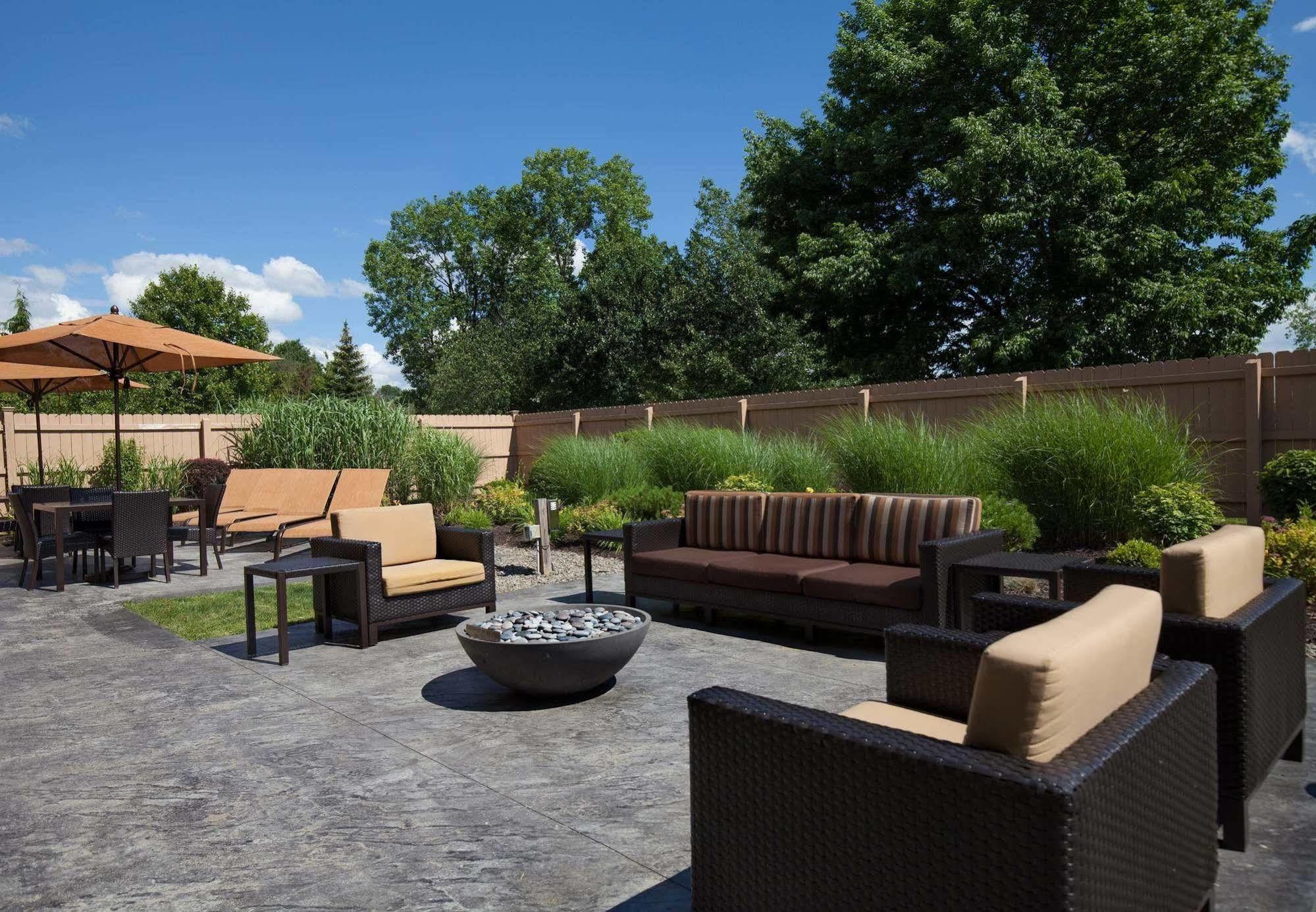 Courtyard By Marriott Ithaca Airport/University Экстерьер фото